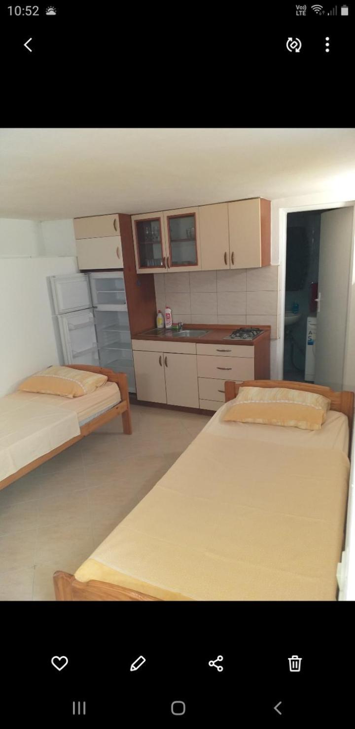 Mirela Apartment